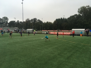 warming-up (in de stromende regen)